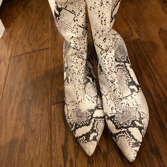 Steve Madden Whimsy Snakeprint Booties - Picture 4 of 11